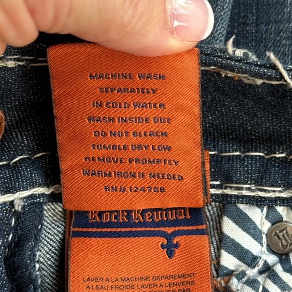 ROCK REVIVAL (BUCKLE)™️ Women's Size 28x32 'AMY RHINESTONE ' Bootcut Jeans - Picture 13 of 16